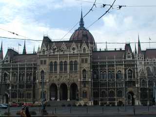 Parlament 2001. Kapsch Kft.